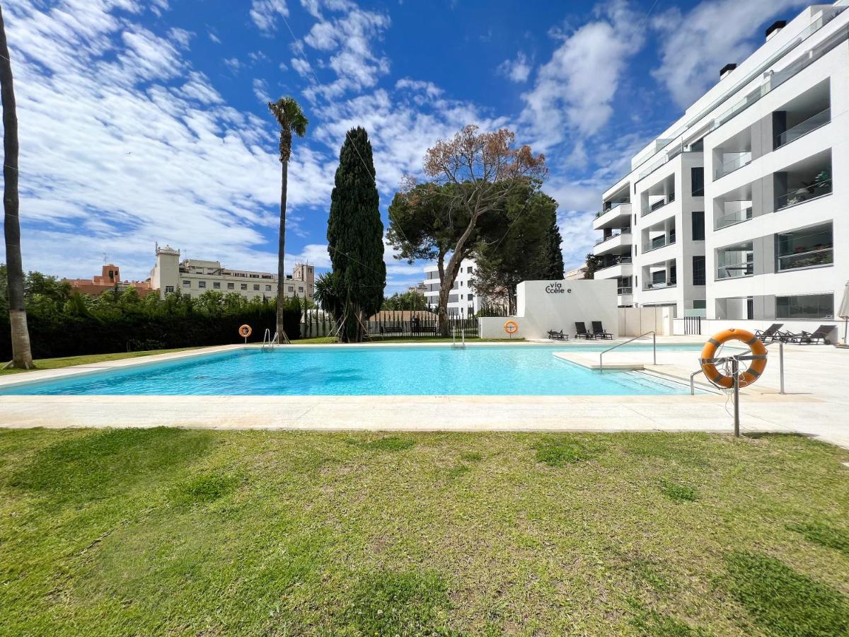 Apartamento In Center With Private Parking