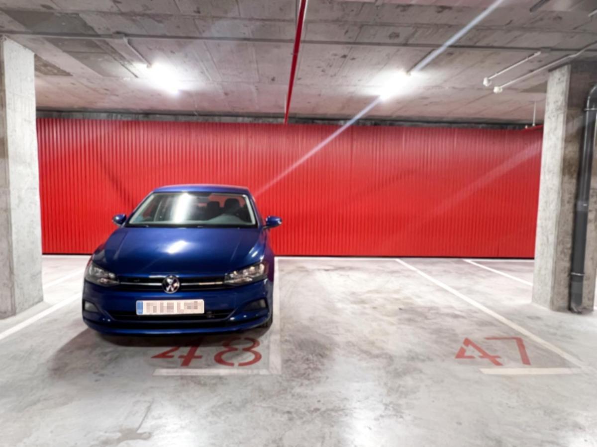 In Center With Private Parking Apartamento